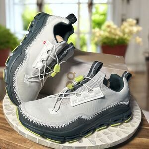 On Cloudaway Supportive Lightweight Travel Sneaker | New in Box Men’s Size 7 EU